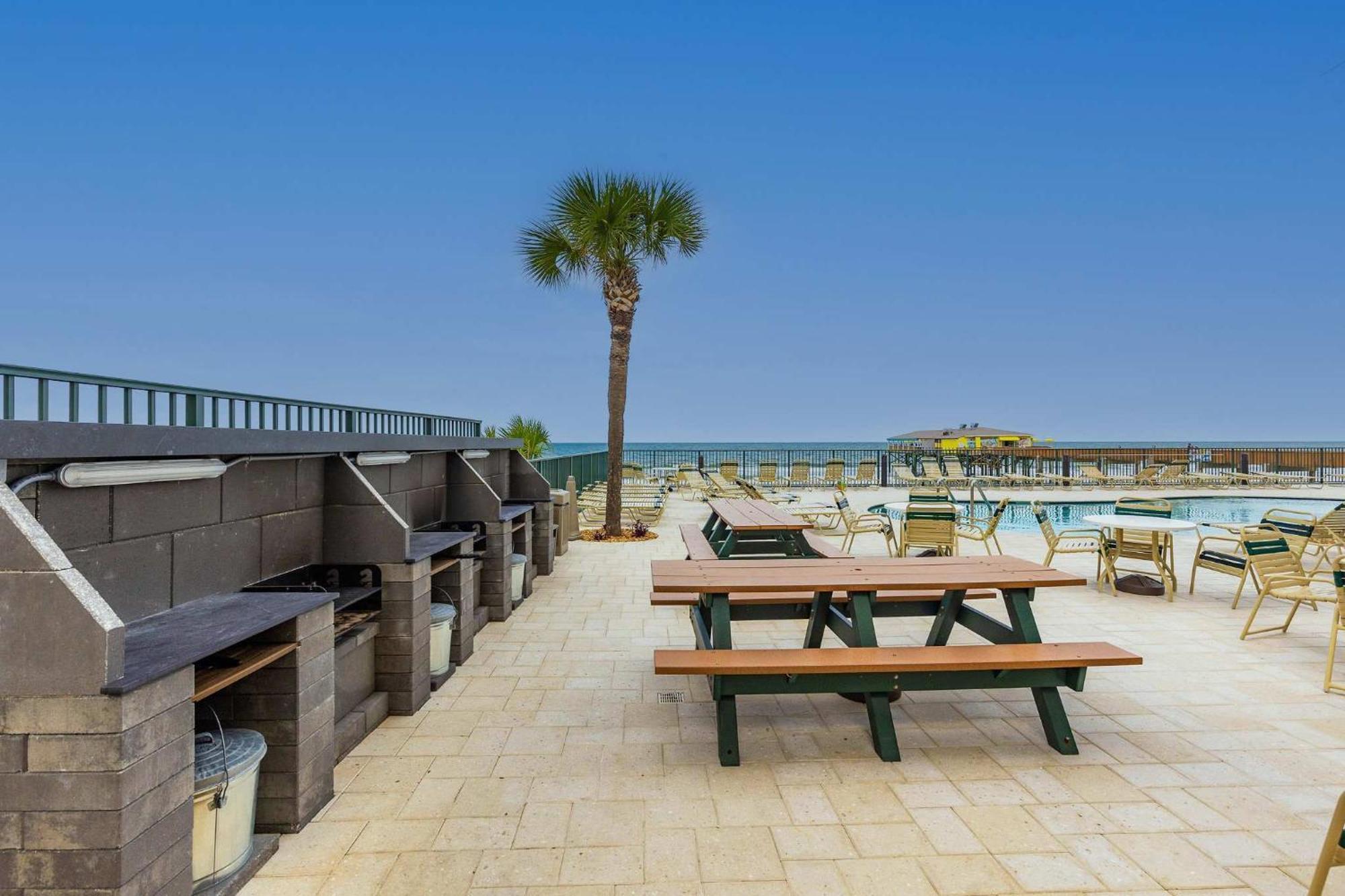 Ocean Views From Your Private Balcony! Sunglow Resort 606 By Brightwild Daytona Beach Shores Extérieur photo