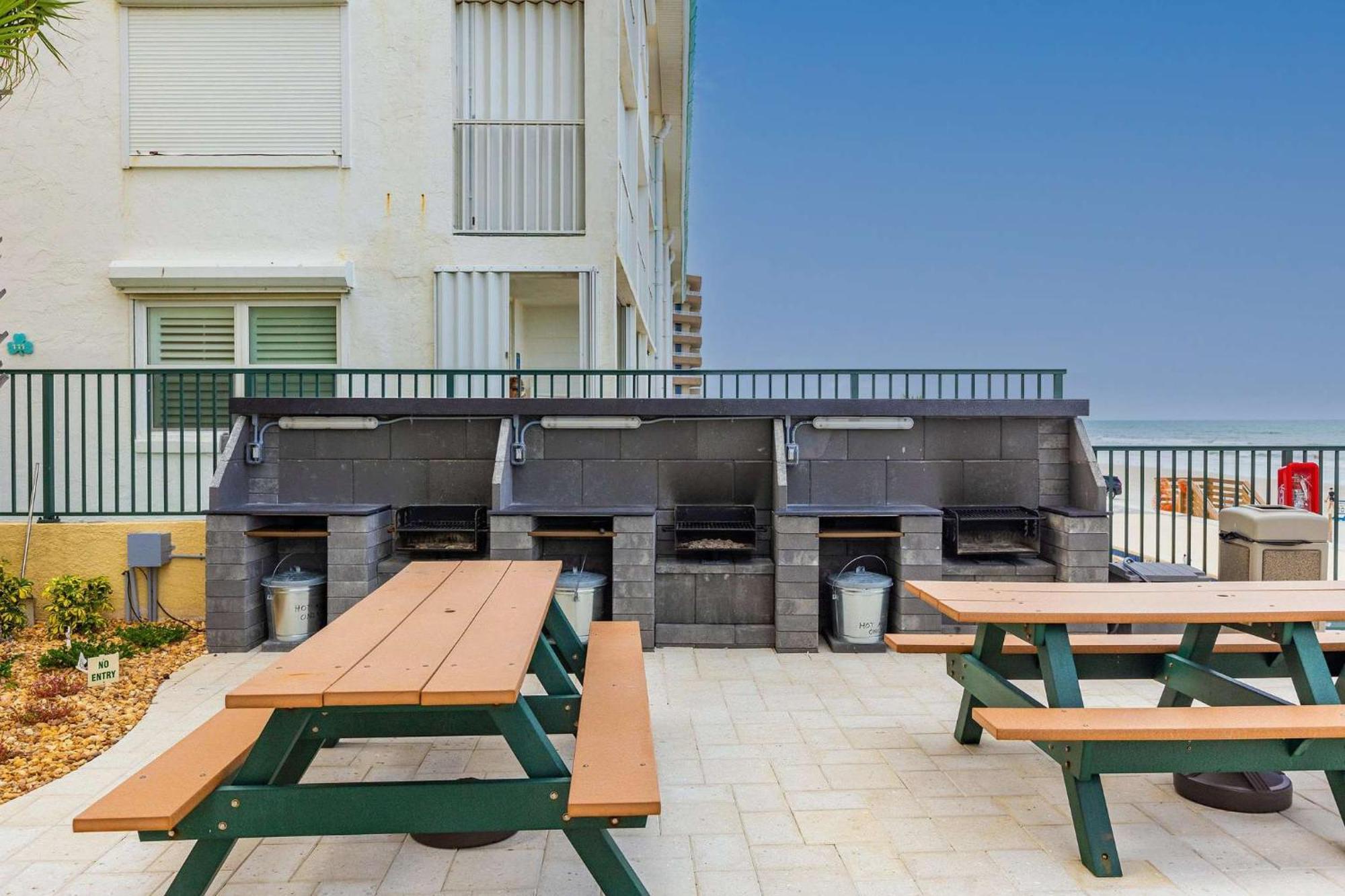 Ocean Views From Your Private Balcony! Sunglow Resort 606 By Brightwild Daytona Beach Shores Extérieur photo